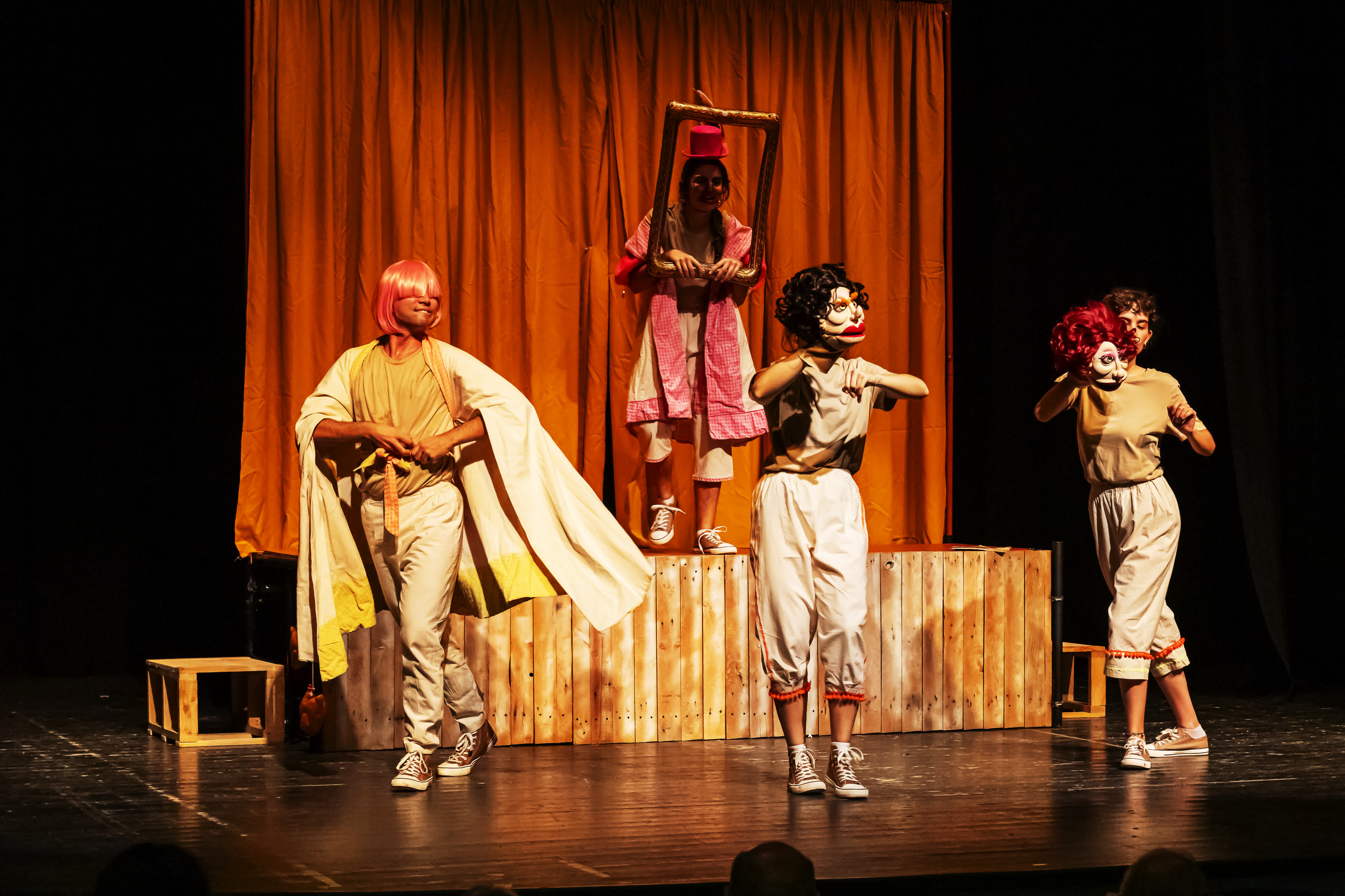 Entre meses anda el juego